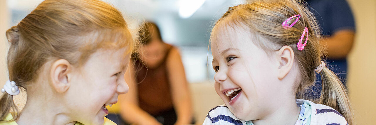 Kinder  Spielgruppe Kontakt
